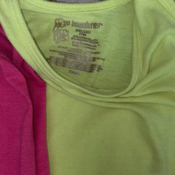 4/ Bundle of tank top - Picture 4 of 5
